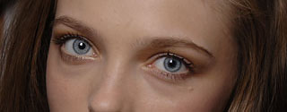 Blaue Augen Perspective Kontaktlinsen